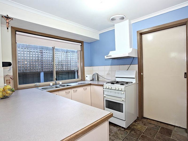 Unit 1/15 David Avenue, Cranbourne VIC 3977