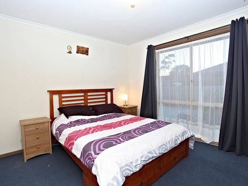 Unit 1/15 David Avenue, Cranbourne VIC 3977