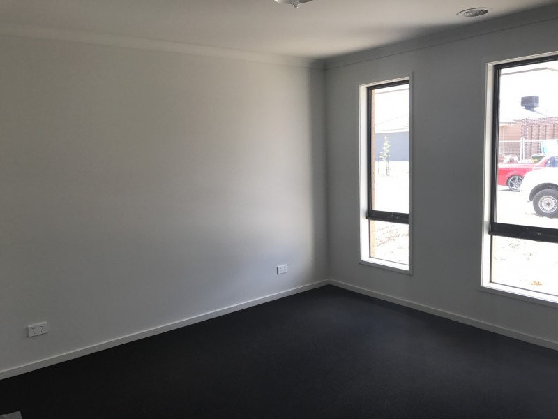 14 Wendy Way, Pakenham VIC 3810