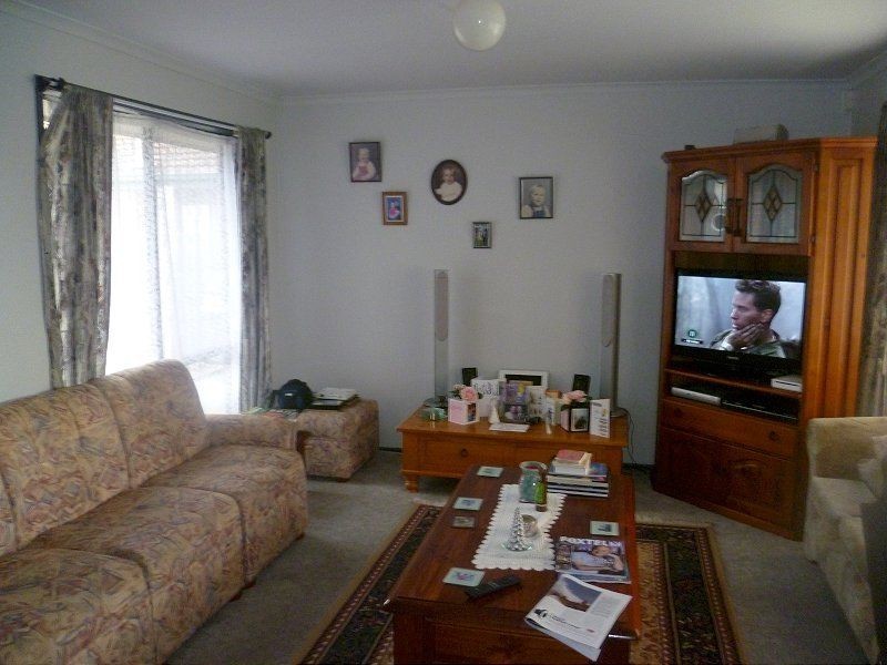 28 Mcguigan Drive, Cranbourne VIC 3977