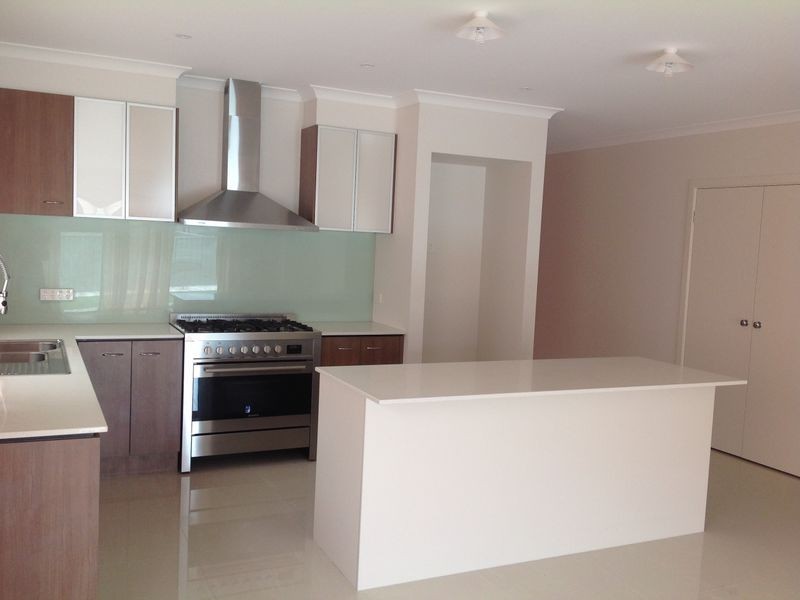 6 Haines Street, Cranbourne VIC 3977