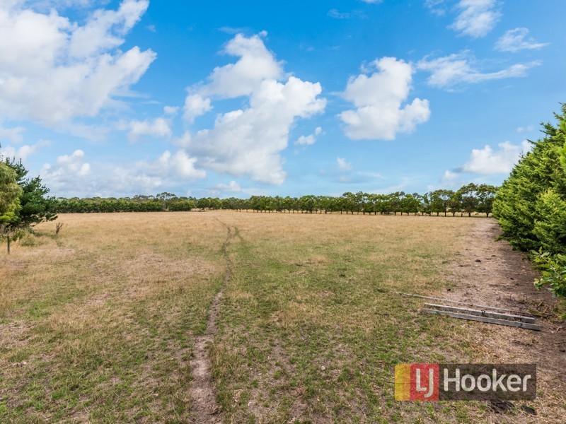 192 Eramosa Road East, Somerville VIC 3912