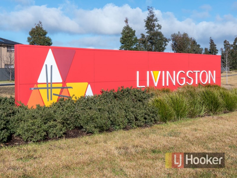 31 Eliburn Drive, Cranbourne East VIC 3977