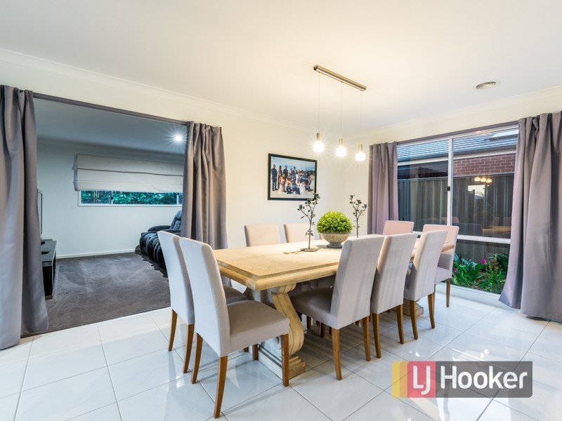 12 Haines Street, Cranbourne East VIC 3977