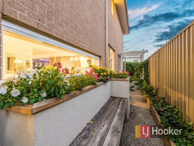 12 Haines Street, Cranbourne East VIC 3977