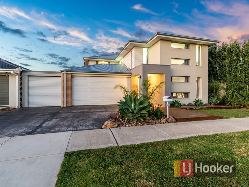 12 Haines Street, Cranbourne East VIC 3977