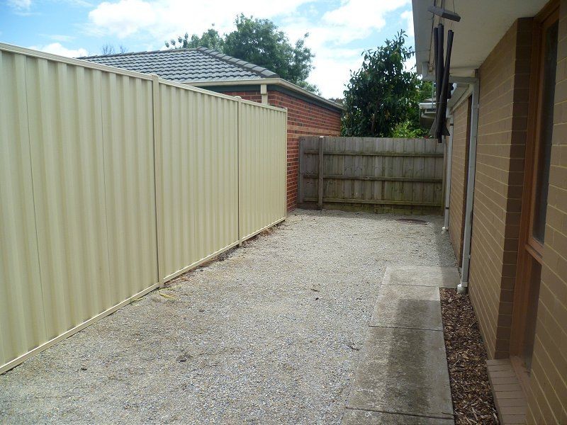 2/32 Childers Street, Cranbourne VIC 3977