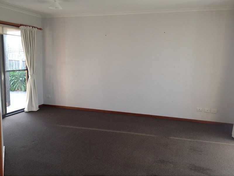 29 Andrea Crescent, Cranbourne VIC 3977