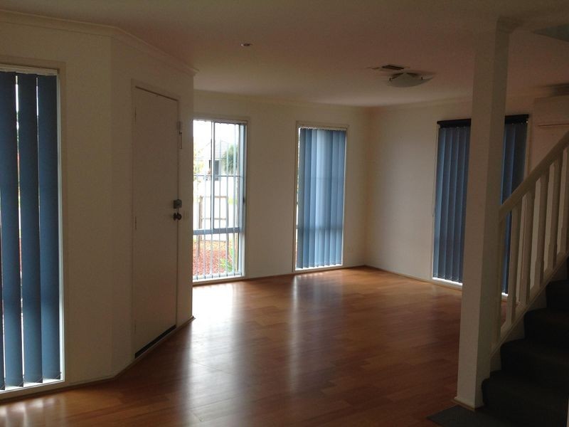 10 Helmsdale Court, Cranbourne VIC 3977