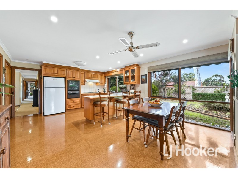 1 Connie Court, Cranbourne VIC 3977