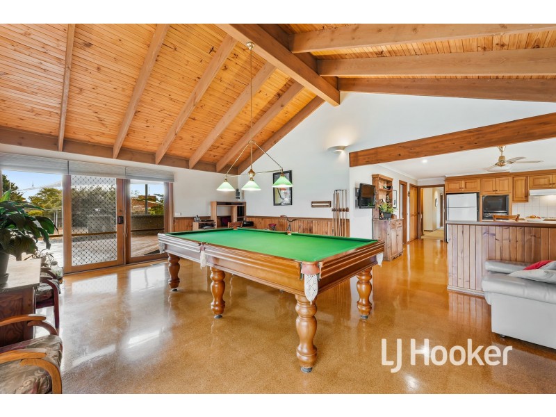 1 Connie Court, Cranbourne VIC 3977