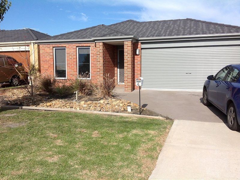4 Rockford Street, Pakenham VIC 3810