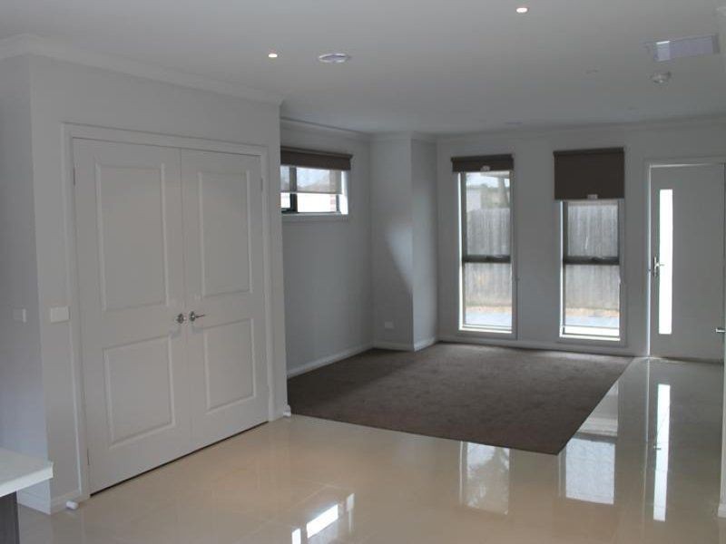 3/36 Codrington Street, Cranbourne VIC 3977