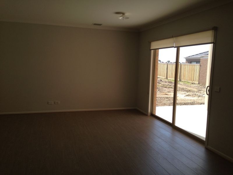 20 Illawara Avenue, Cranbourne VIC 3977