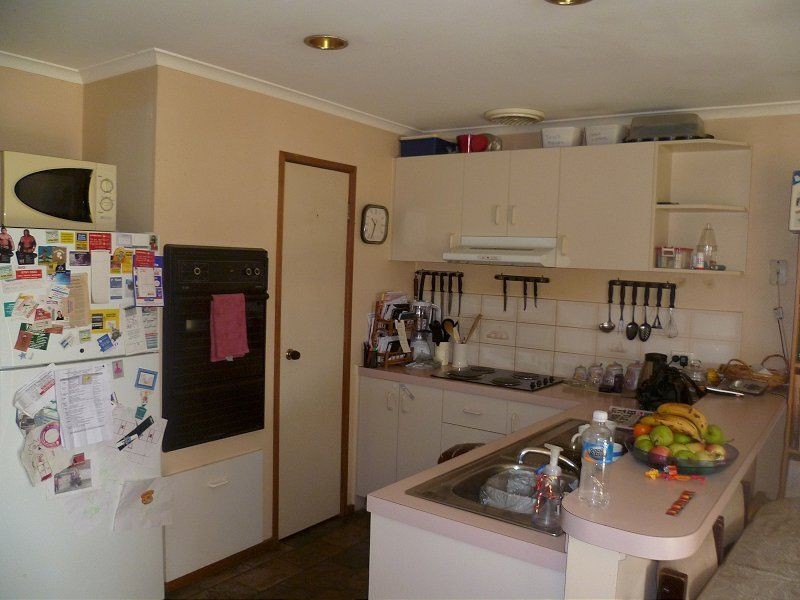 20 Isaac Edey Place, Hampton Park VIC 3976