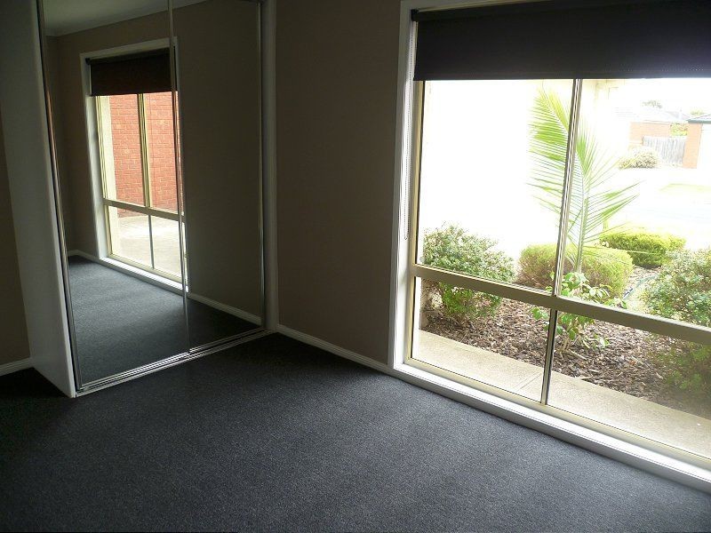 56 Bernborough Ave, Cranbourne VIC 3977