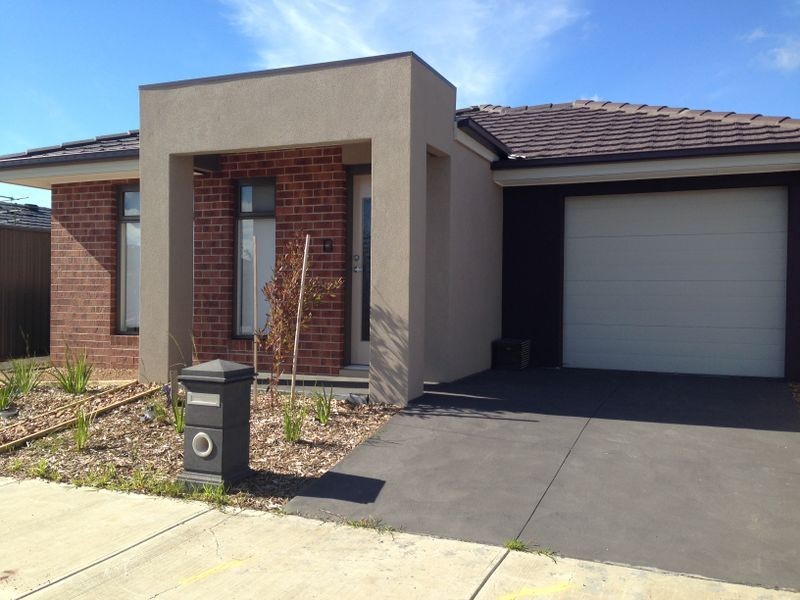 9 Hestia Avenue, Cranbourne VIC 3977