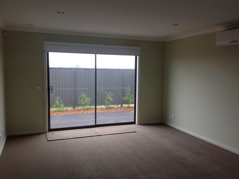 9 Hestia Avenue, Cranbourne VIC 3977