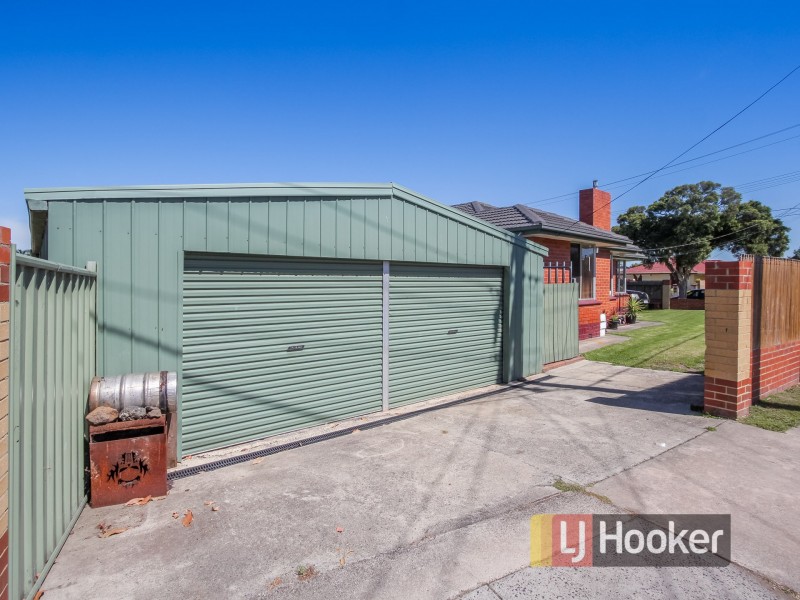 12 Burraneer Drive, Keysborough VIC 3173