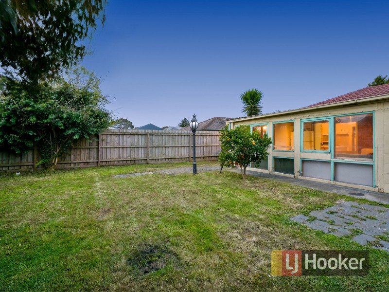 15 Bourke road, Cranbourne VIC 3977
