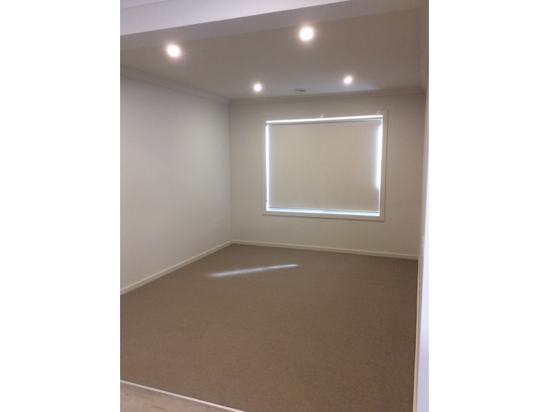 35 Morningside Boulevard, Cranbourne West VIC 3977