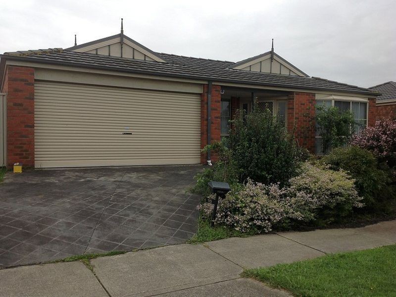 15 Butterfield Place, Cranbourne VIC 3977