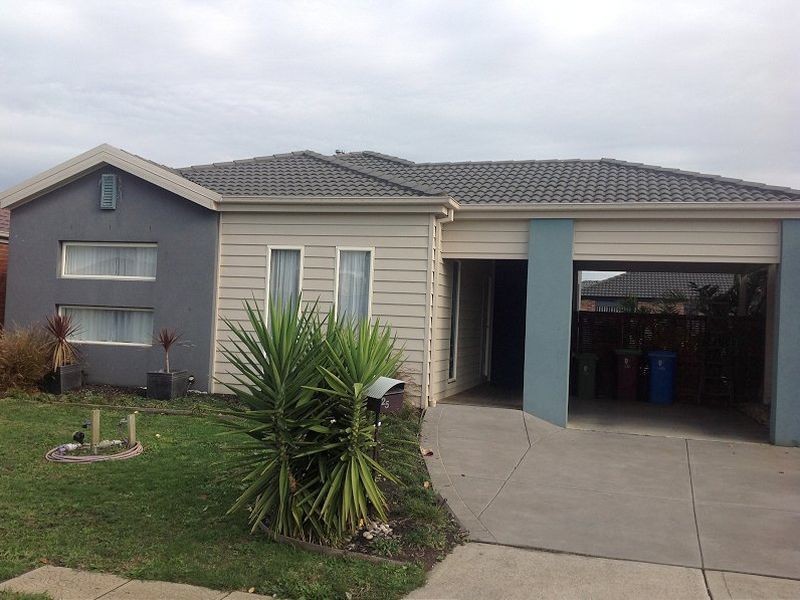 25 Tyndall Street, Cranbourne VIC 3977