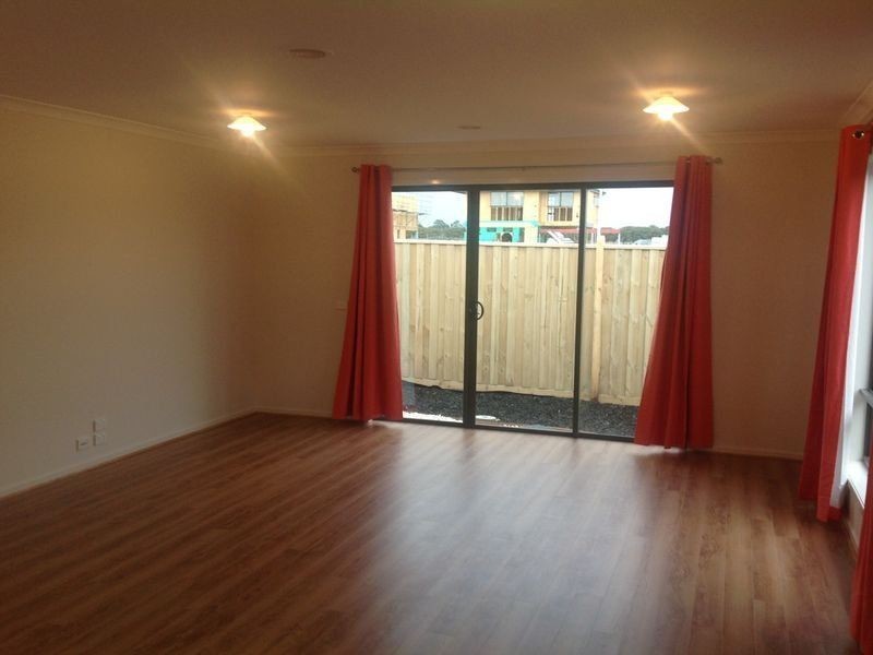16 Pyrenees Road, Cranbourne VIC 3977