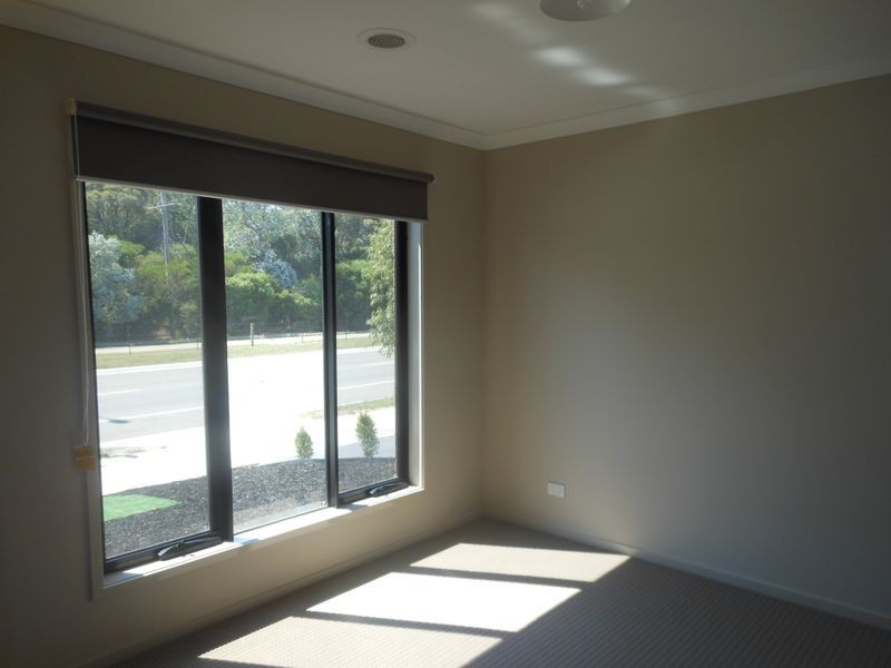 296 Casey Fields Boulevard, Cranbourne VIC 3977