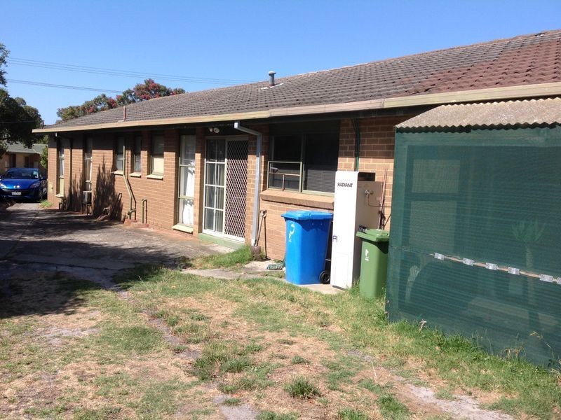 13 Valepark Crescent, Cranbourne VIC 3977