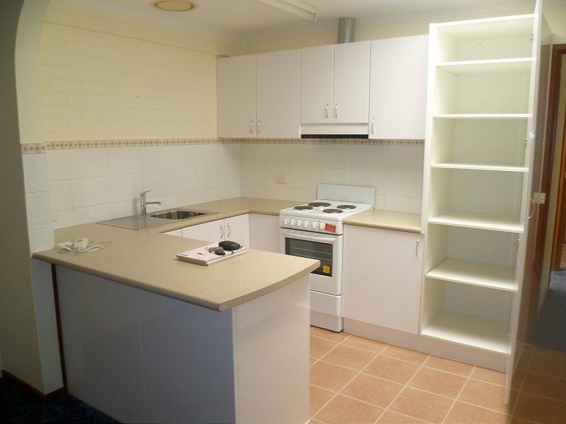 2/32 Childers Street, Cranbourne VIC 3977