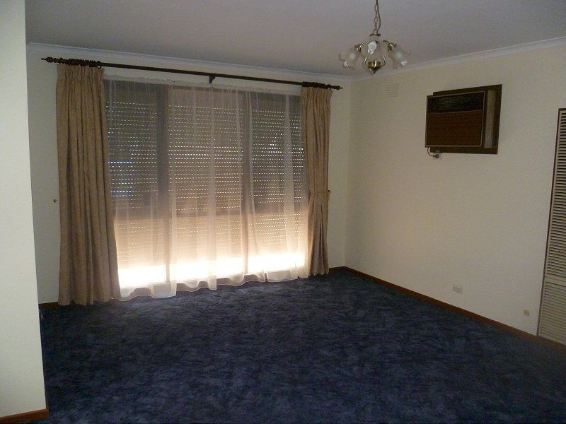 2/32 Childers Street, Cranbourne VIC 3977