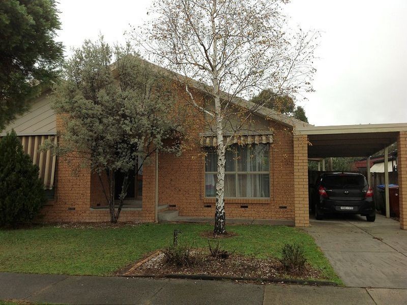 48 Lawless Drive, Cranbourne VIC 3977