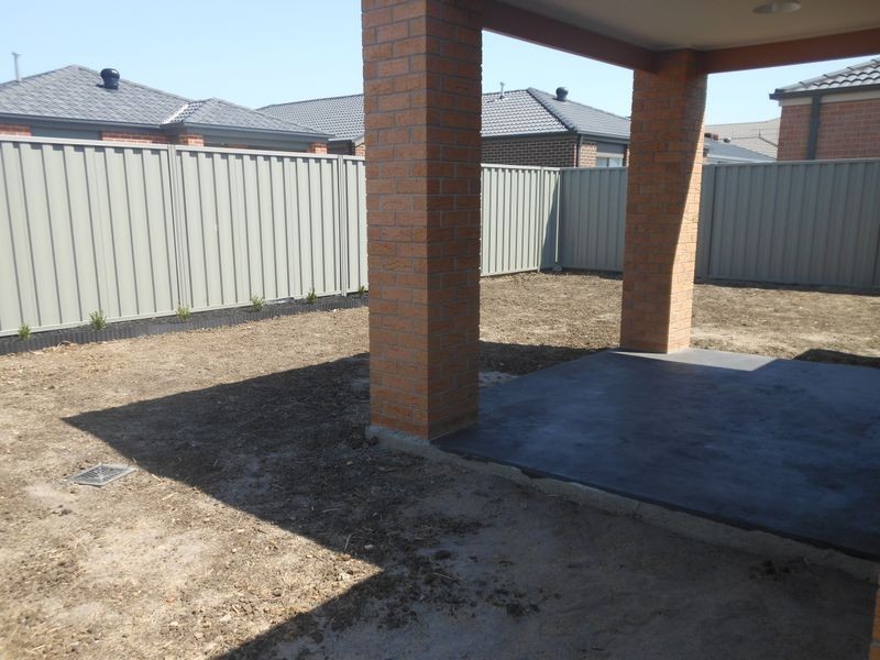 296 Casey Fields Boulevard, Cranbourne VIC 3977