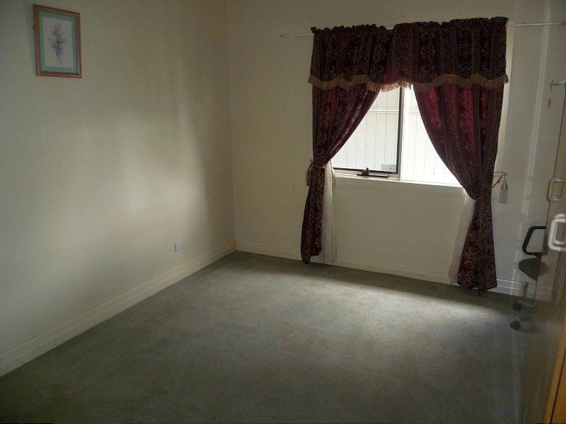 4 Mclaren Avenue, Cranbourne VIC 3977