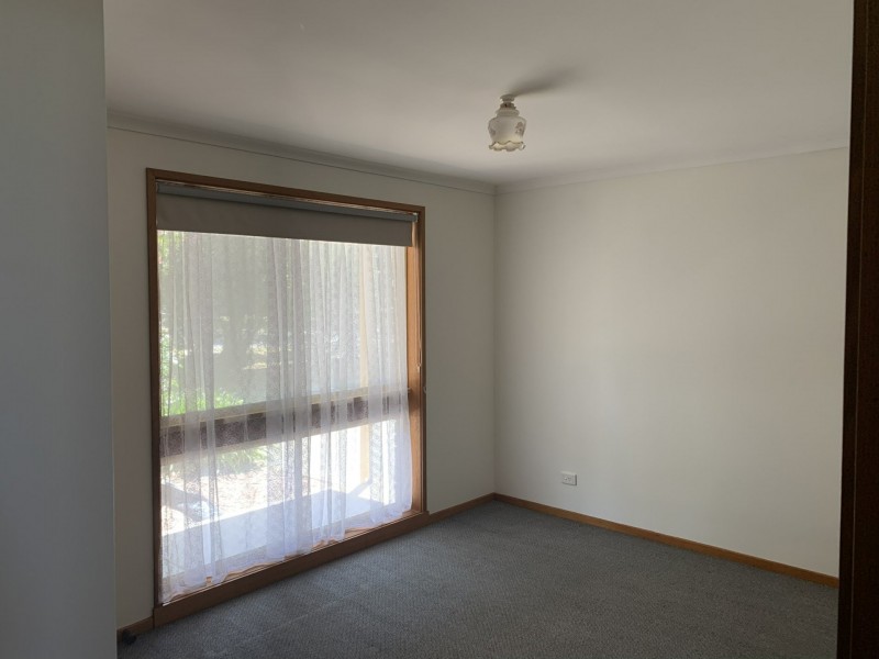 2/33 Rouse Street, Cranbourne VIC 3977