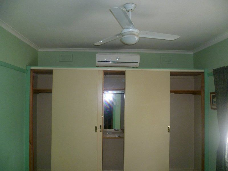 4 Mclaren Avenue, Cranbourne VIC 3977