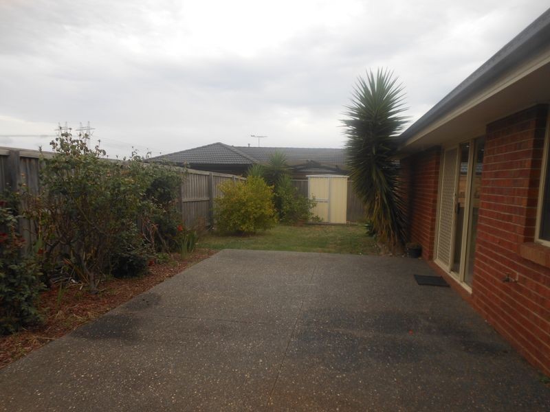 30 Silky Oak Drive, Cranbourne VIC 3977