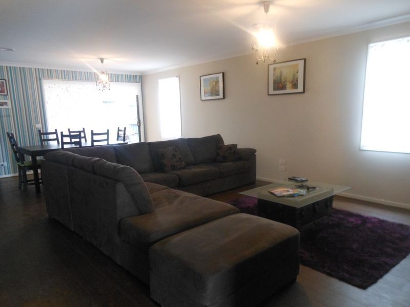 17 Pyrenees Road, Clyde VIC 3978