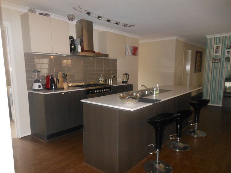 17 Pyrenees Road, Clyde VIC 3978