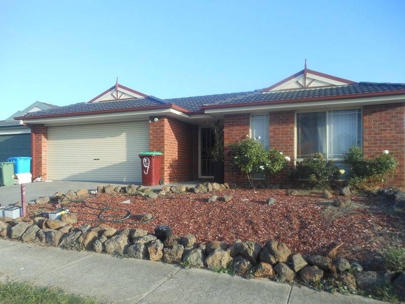 9 Merribah Way, Cranbourne VIC 3977