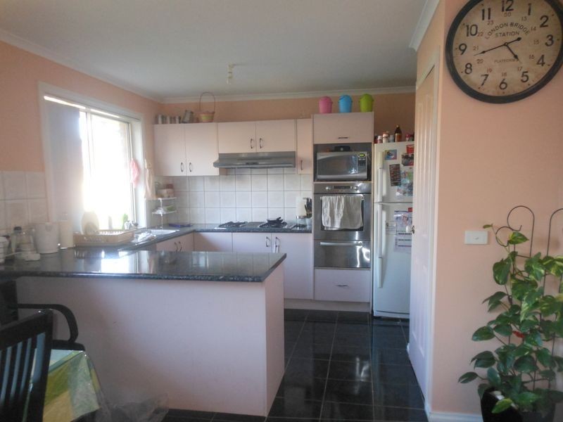 9 Merribah Way, Cranbourne VIC 3977