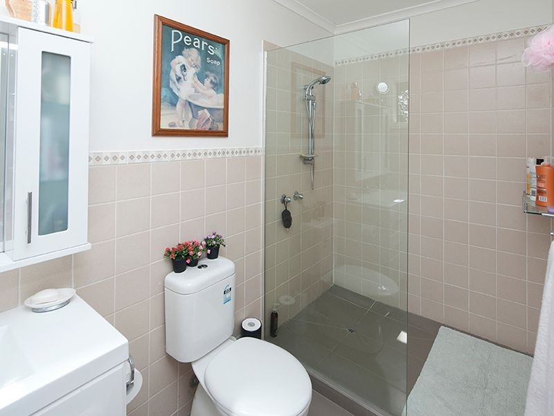 24 Walter Way, Cranbourne South VIC 3977