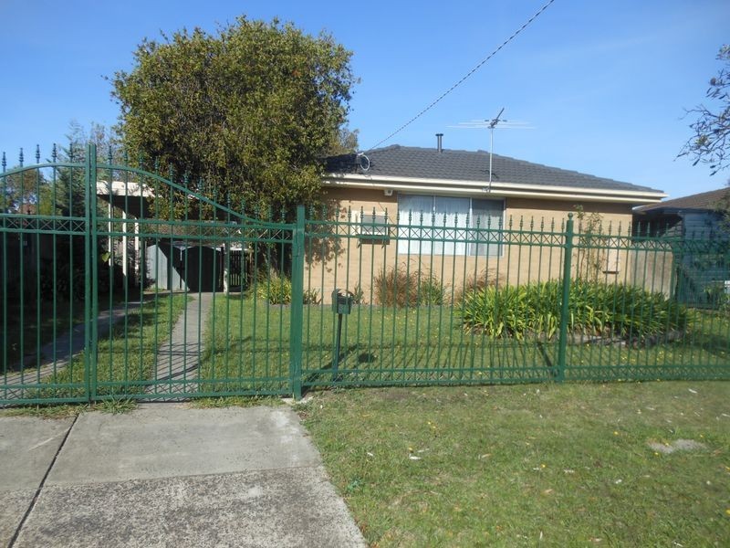 36 Chomley Street, Cranbourne VIC 3977