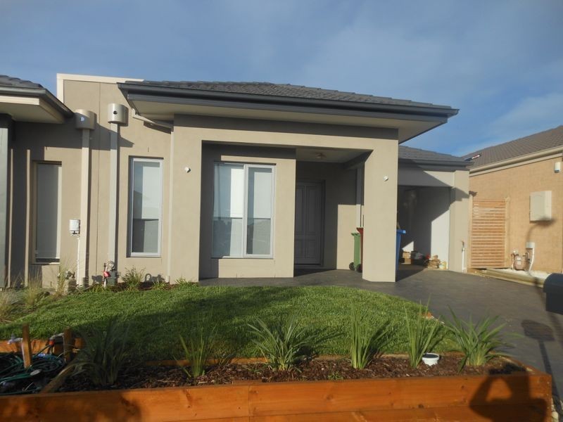 9 Pyrenees Road, Cranbourne VIC 3977