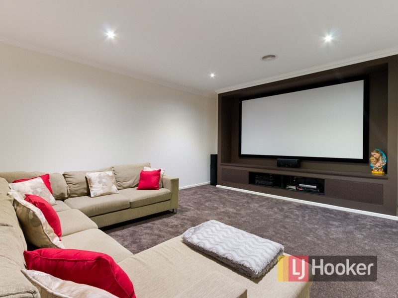 26 Skyline Way, Berwick VIC 3806