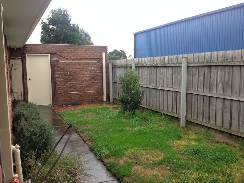 2/6 Smethurst Street, Cranbourne VIC 3977