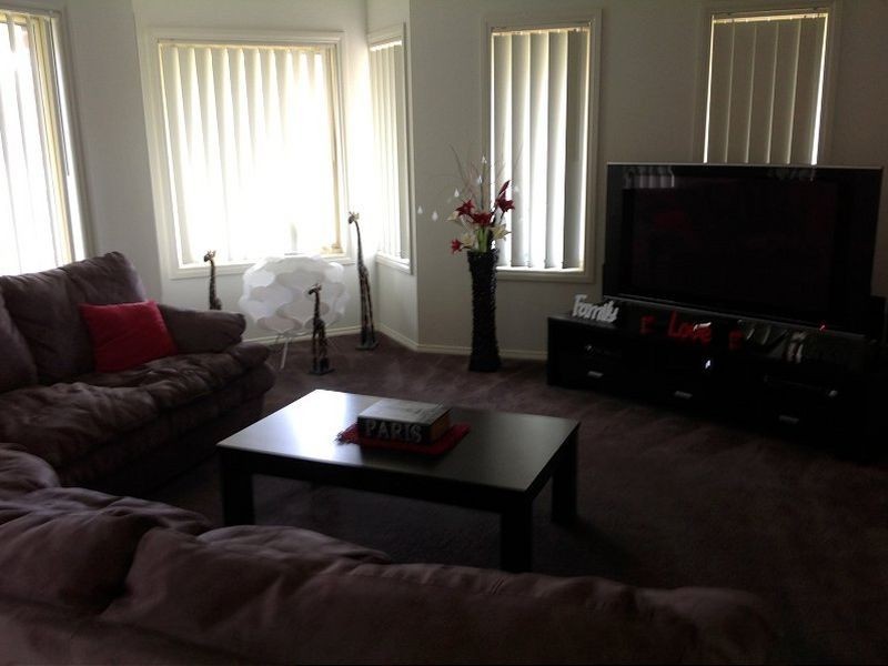 6 Cusak Way, Lynbrook VIC 3975