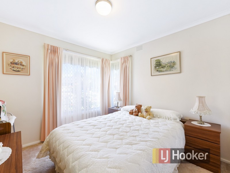 34 Campbell Parade, Cranbourne VIC 3977