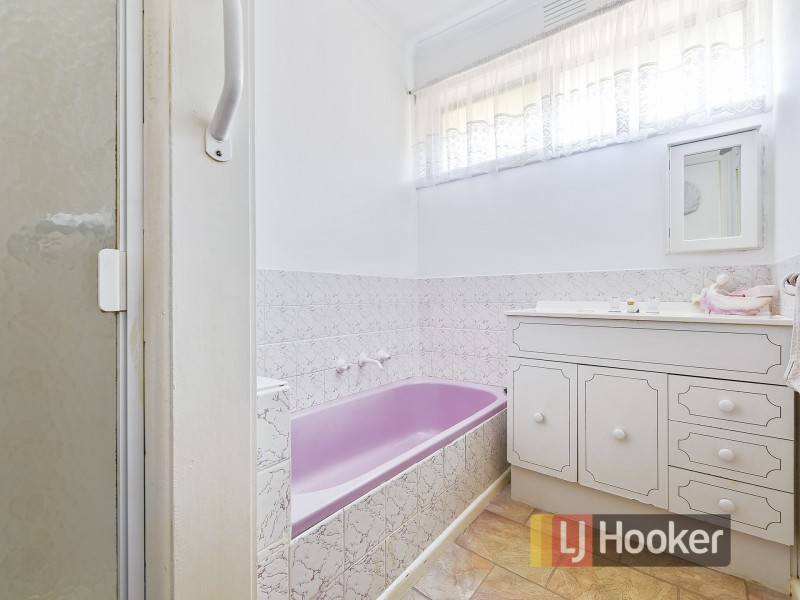 34 Campbell Parade, Cranbourne VIC 3977